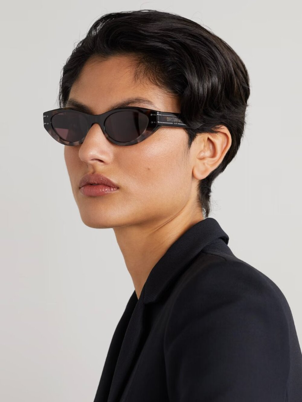 Dior DIORSIGNATURE B5I Sunglasses – Havana Oval with Bordeaux Lenses (25D0) - Picture 11 of 11
